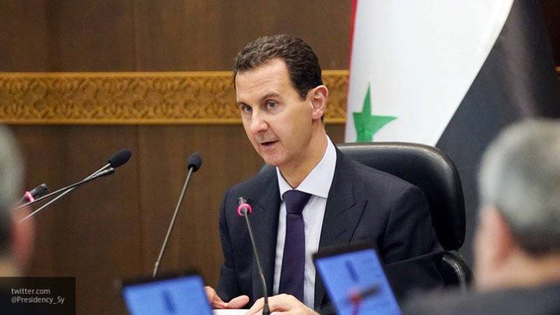 Асад высмеял "прекрасную комедию" США с фейковым "уничтожением" аль-Багдади