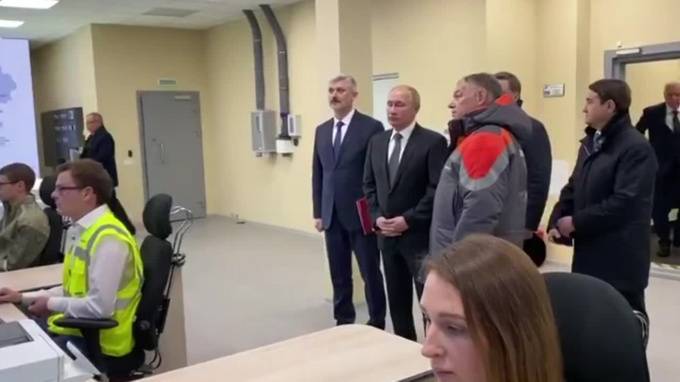"Ничего подобного пока не было": Путин официально открыл трассу М11 в Петербурге