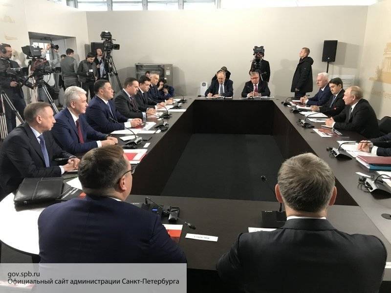 Беглов рассказал Путину о планах строительства развязки от трассы М-11 к Пулково