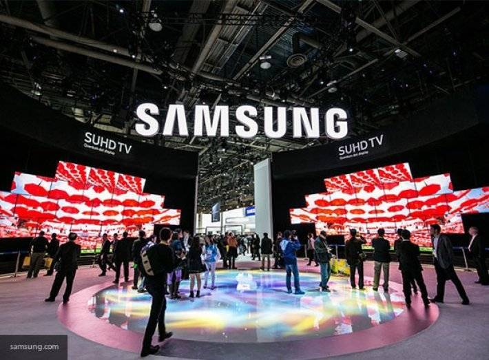 Компания Samsung планирует выпустить складной планшет
