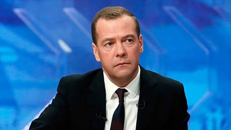 Медведев подписал постановление о системе контроля за лекарствами
