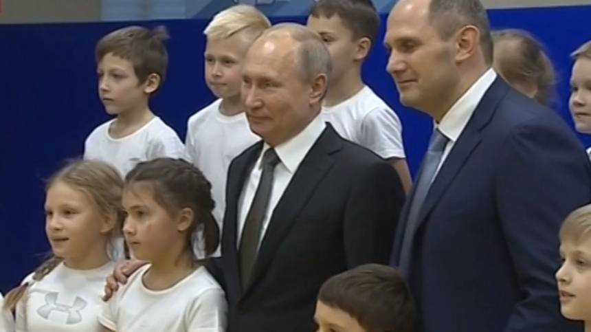 Путин посетил петербургский клуб дзюдо, где занимался в юности