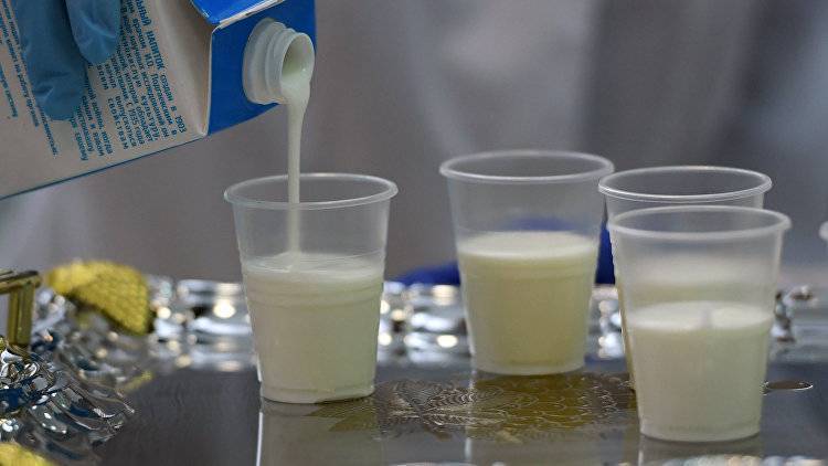 На Украине хотят отменить "ленинскую" выдачу молока за вредность