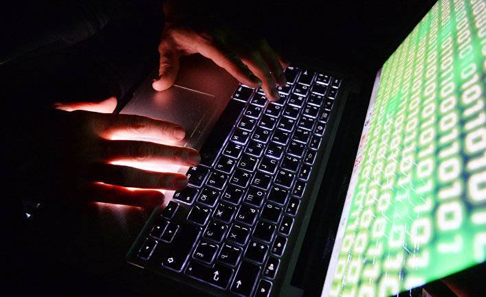iROZHLAS (Чехия): «Для России киберпространство — это отличная новая игрушка. Мы позволили ей зайти слишком далеко», — говорит эксперт Кир Джилс