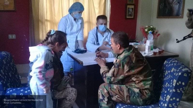 Отряд военных врачей из России начал работу в поликлинике города Камышлы на севере Сирии