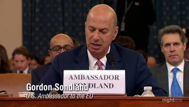 Три женщины обвинили посла США при ЕС Гордона Сондланда в сексуальных домогательствах