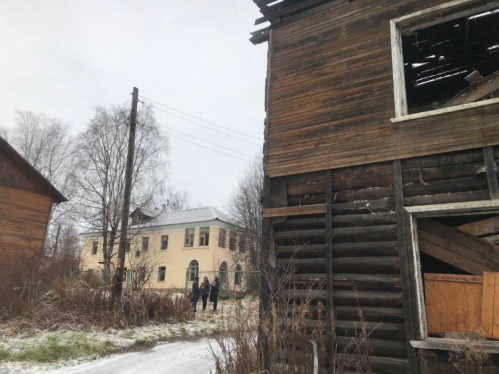 Активисты ОНФ Карелии просят власти Петрозаводска закрыть доступ к заброшенным домам