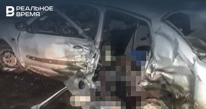 Два человека погибли в аварии в Башкирии, еще трое получили травмы
