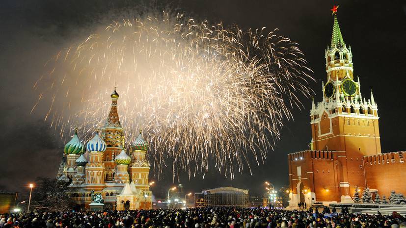 «Главное, чтобы было удобно россиянам»: в Госдуму внесли законопроект с предложением сделать 31 декабря выходным