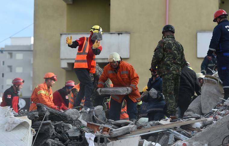 Число погибших при землетрясении в Албании возросло до 40 человек
