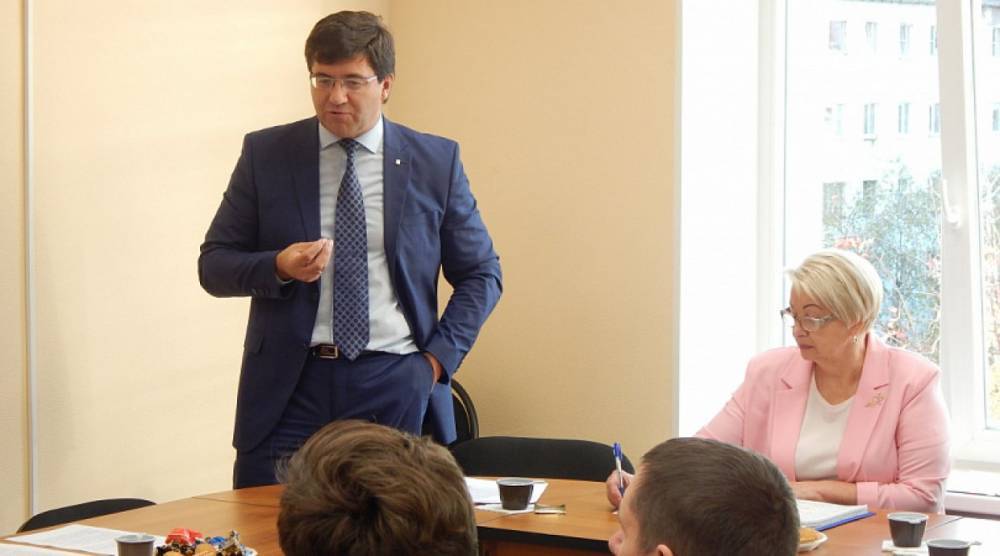 За Евгения Никору проголосовал 21 депутат городского Совета Мурманска