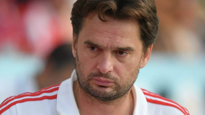 Главный тренер сборной России по пляжному футболу возмущён своим удалением в матче ЧМ с ОАЭ