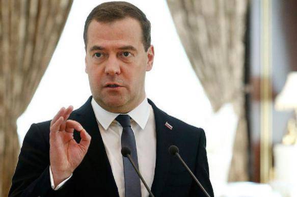 Медведев: гранты будут направлены на развитие экономики