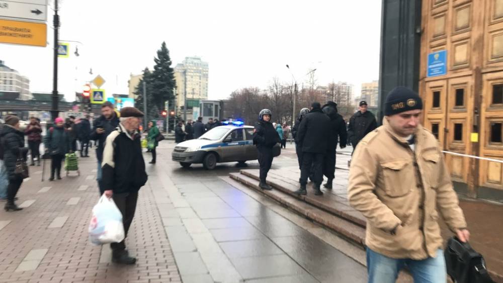 Появились кадры эвакуации Московского районного суда