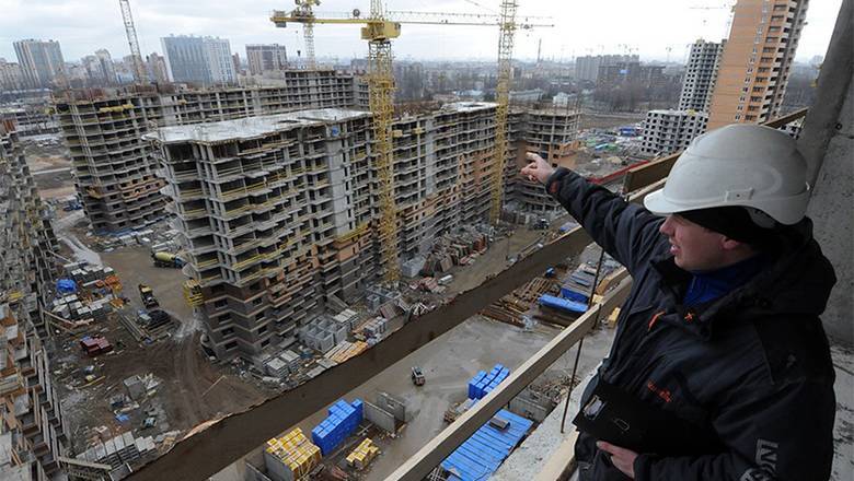 Социологи: главной целью в жизни россияне назвали приобретение жилья