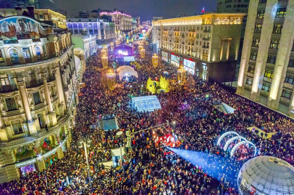 Улицы в центре Москвы перекроют в новогоднюю ночь
