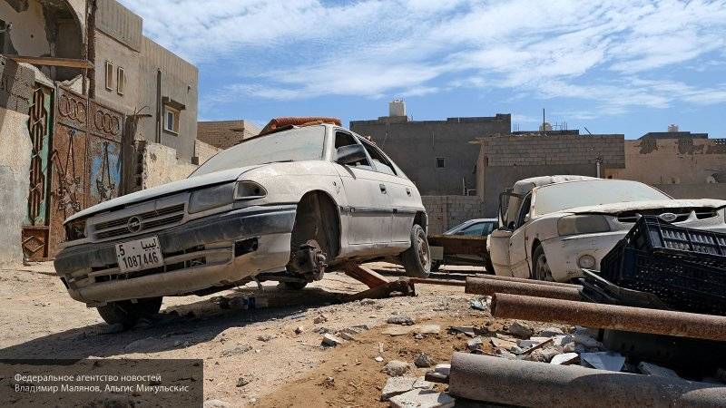 Террористы ПНС Ливии собираются давить на западных кураторов провокациями, считает Самонкин