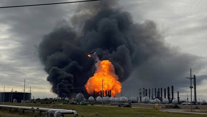 Россияне не пострадали при взрыве на заводе в Техасе