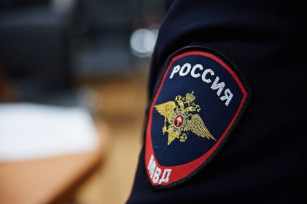 Злоумышленник украл табак на 200 тысяч рублей из магазина в центре Москвы