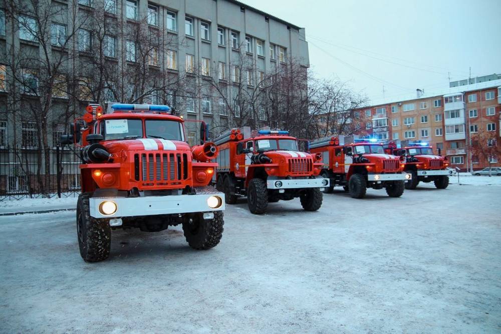 МЧС Кузбасса получило новые пожарные машины