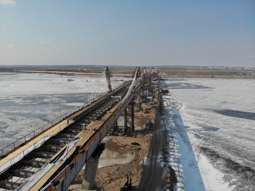 Первый мост из России в Китай построили в Благовещенске