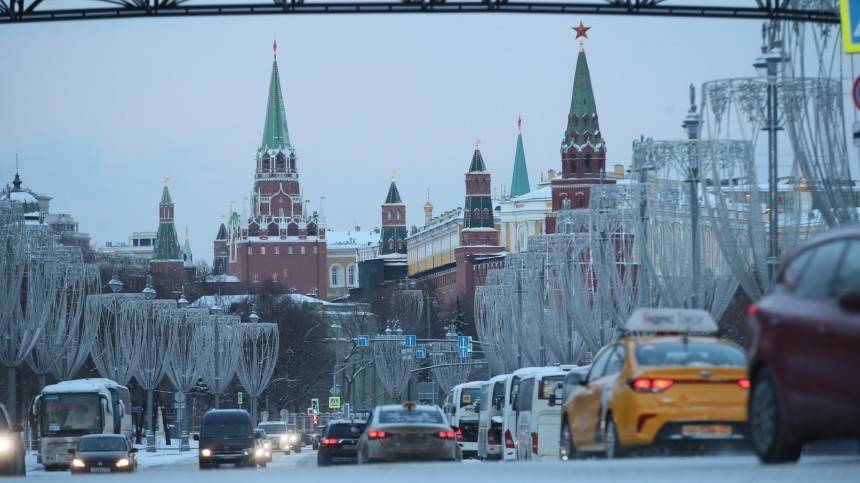 Москвичам посоветовали пересесть на метро из-за жуткого гололеда