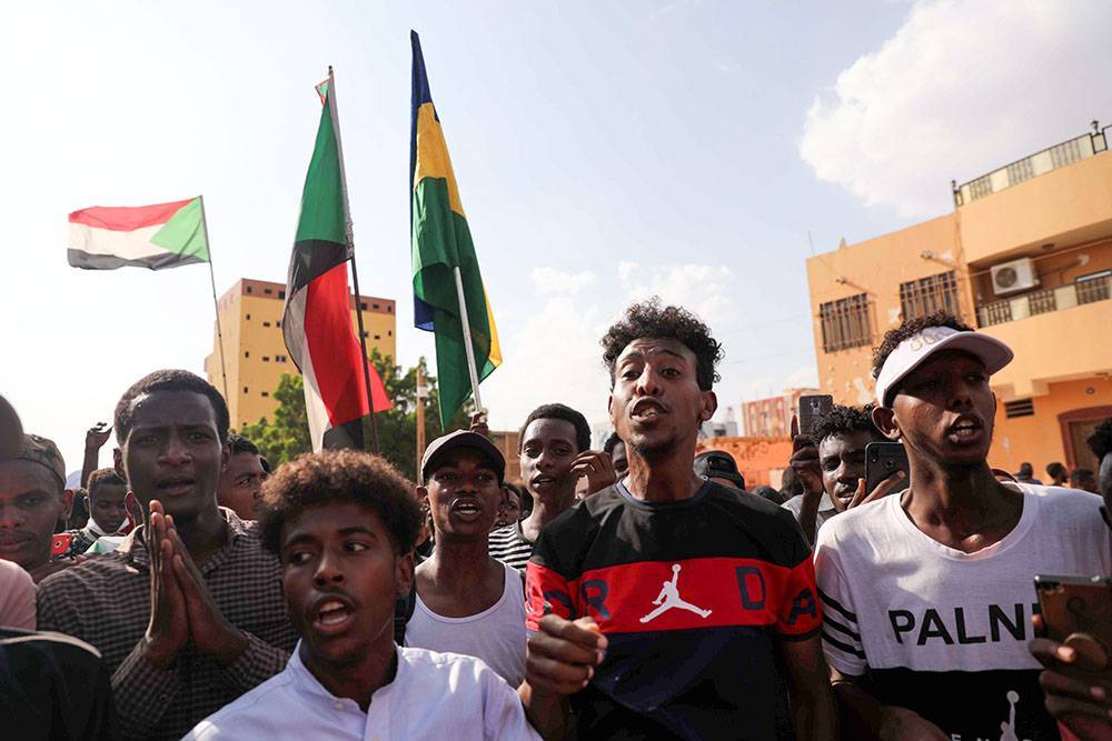 В Судане распустили партию свергнутого президента аль-Башира