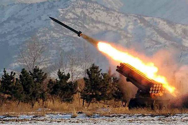 КНДР выпустила два неопознанных снаряда в сторону Японии