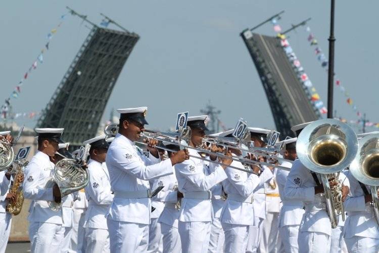 Фестиваль военно-морских оркестров может пройти в Петербурге