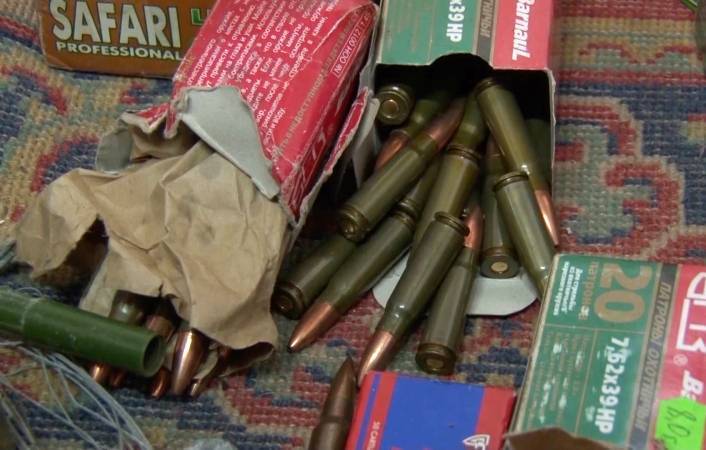 Целый арсенал оружия изъяла полиция у кузбасского коллекционера