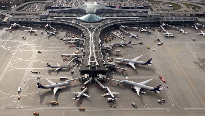 В столичных аэропортах отменено 15 и задерживается больше 40 рейсов