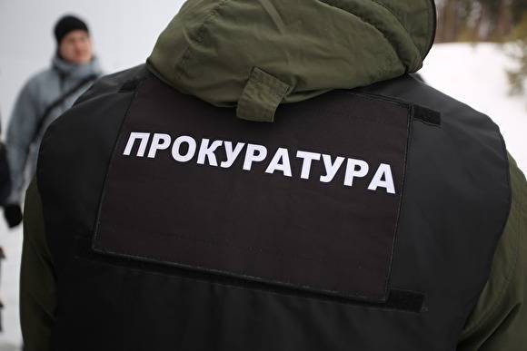 В Екатеринбурге мужчина заявил, что полиция заставляла его сознаться в нападении на мать