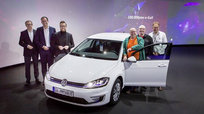 Volkswagen реализовал 100-тысячный e-Golf