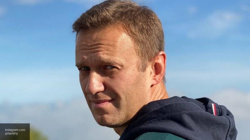 Коммунисты "кинули" простака Навального и не пустили его на порог МГД