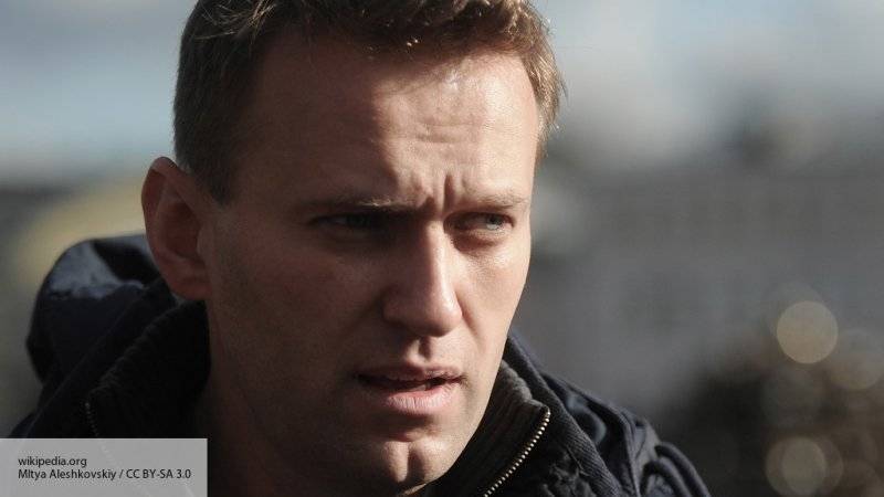 «Близкий к народу» Навальный испугался отвечать на неудобные вопросы подписчиков