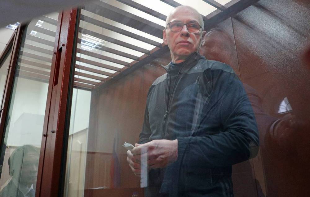 Прокурор просит суд приговорить к 14 годам колонии экс-главу Минфина Подмосковья Кузнецова
