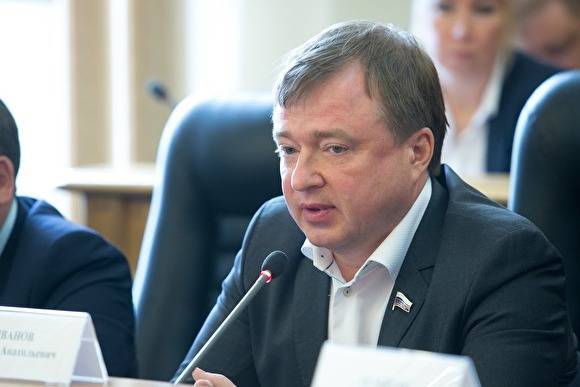 Свердловский депутат Госдумы рассказал школьникам, что он «обычный гражданин»
