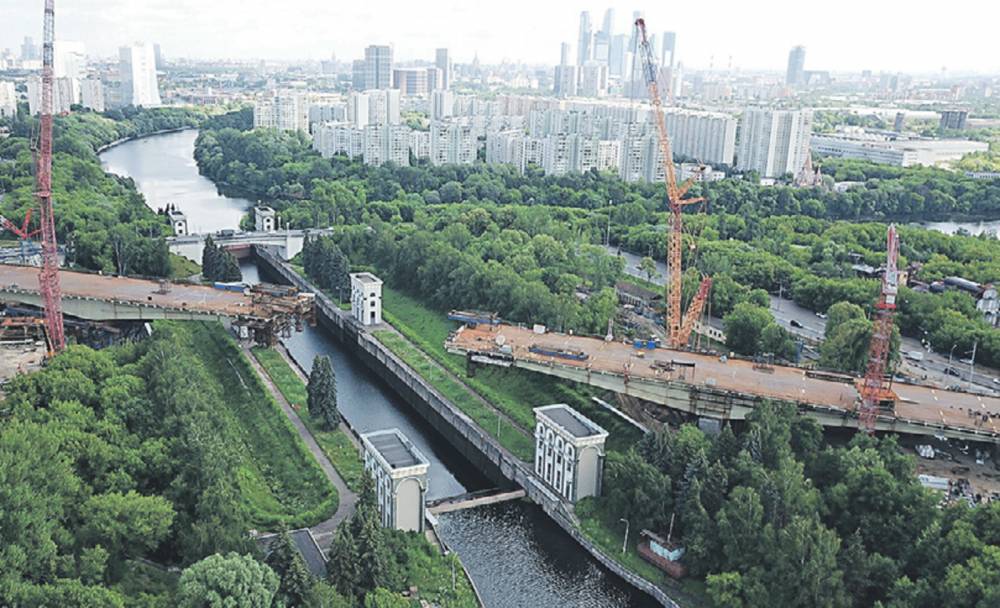 Почти 20 новых мостов появится в Москве до 2023 года