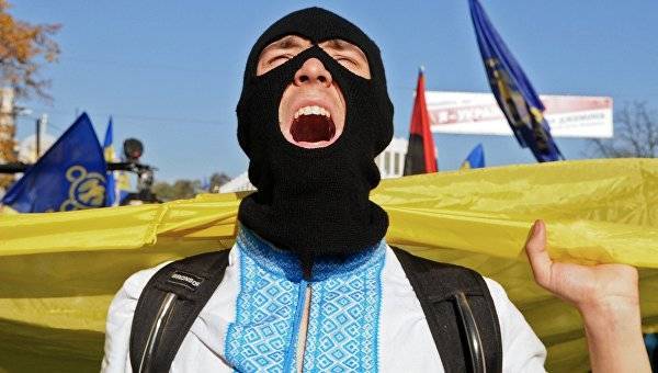Нардеп от "Слуги народа" призвал "приглушить" свободу слова на Украине