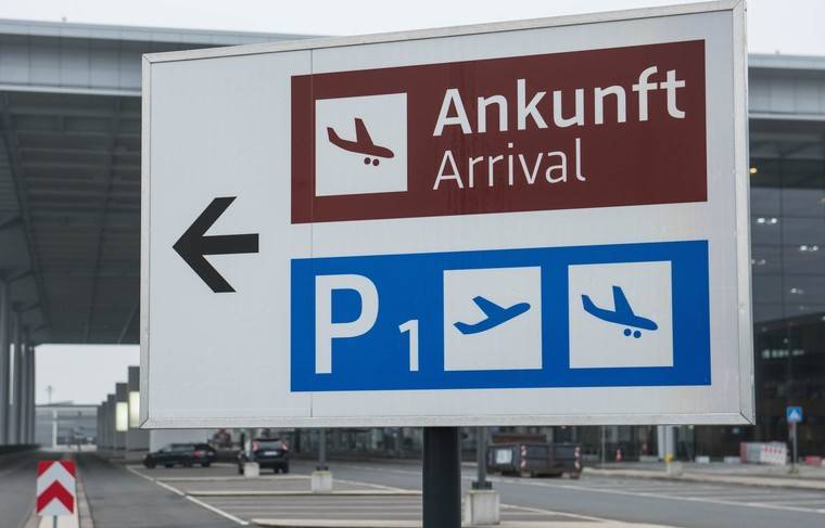 Аэропорт в Берлине приостановил работу из-за бомбы времён Второй мировой