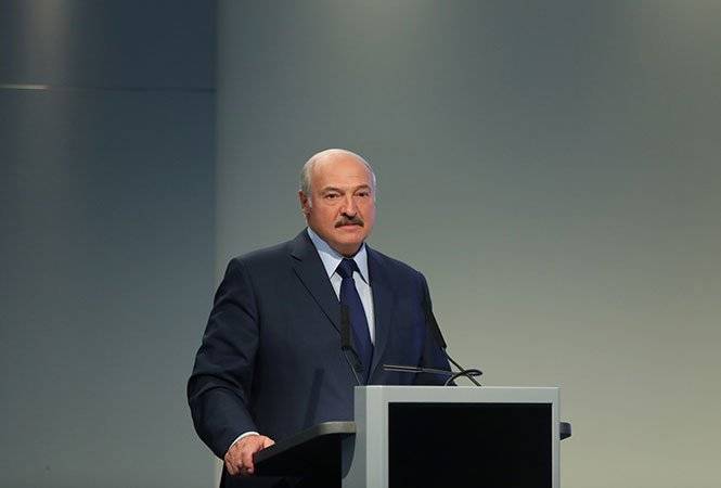 Лукашенко планирует назначить вице-премьером Белоруссии главу Минэкономики Крутого
