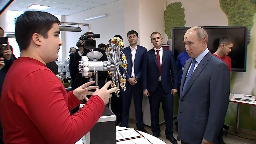 Путину в Нальчике показали проект охлаждения Венеры
