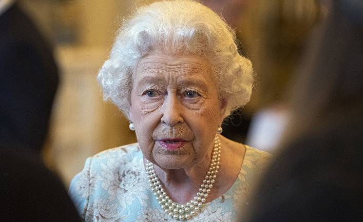 Королева на грани: Ее Величество планирует отойти от дел, через два года на трон может взойти король Чарльз (Daily Express, Великобритания)