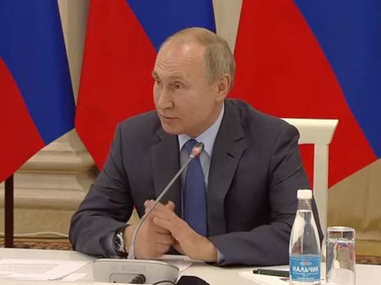 Путин высказался о замене «мамы» на «родитель номер 1 и 2»