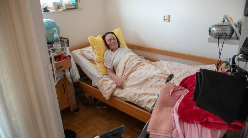 За крошечную комнату в доме престарелых пенсионерка платит €1880