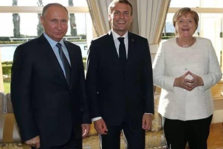 Зеленского позвали в Париж зафиксировать начало конца антироссийских санкций