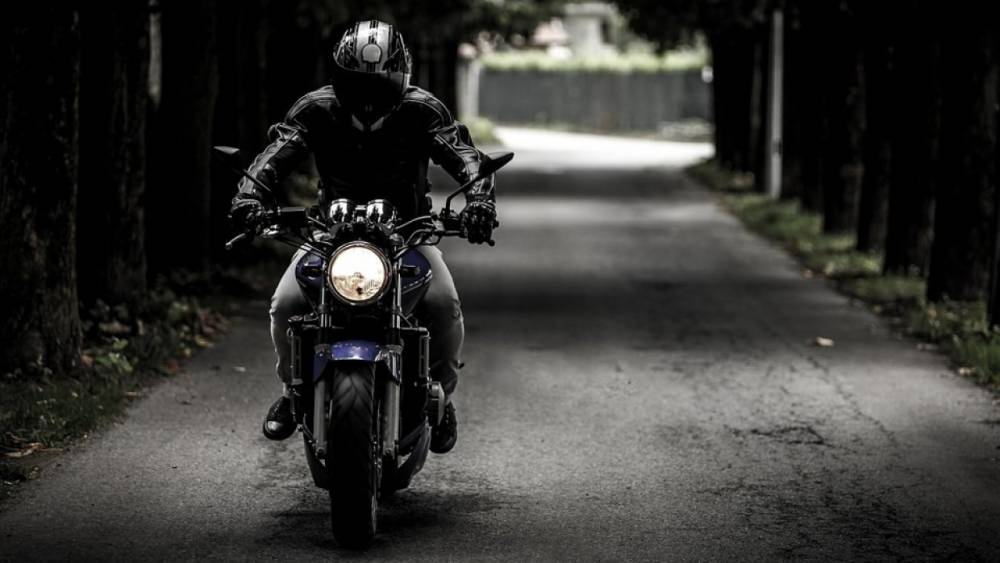 Житель Знаменска похитил у знакомого мотоцикл