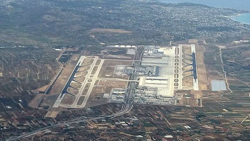 Пассажирка рейса Афины — Москва потеряла кота в аэропорту Греции