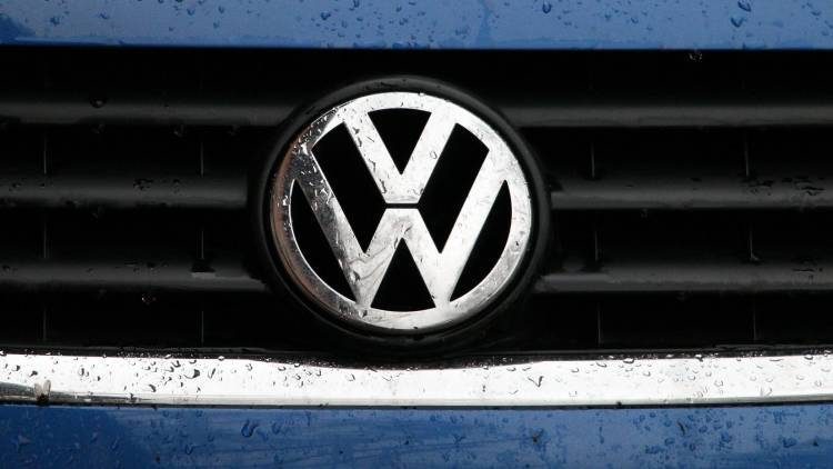 Volkswagen снизил стоимость двух своих моделей в России