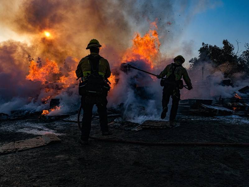 Почти 11 тысяч человек эвакуированы из-за пожара на юге Калифорнии